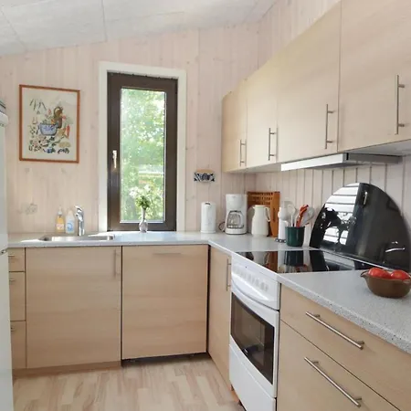 2 Bedroom Lovely In